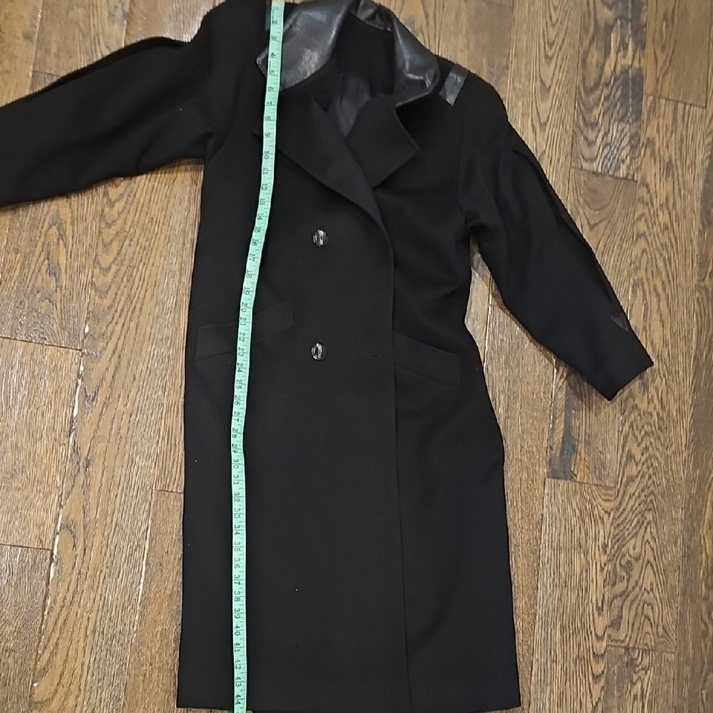 VINTAGE Pure Virgin Wool Coat - Picture 7 of 10